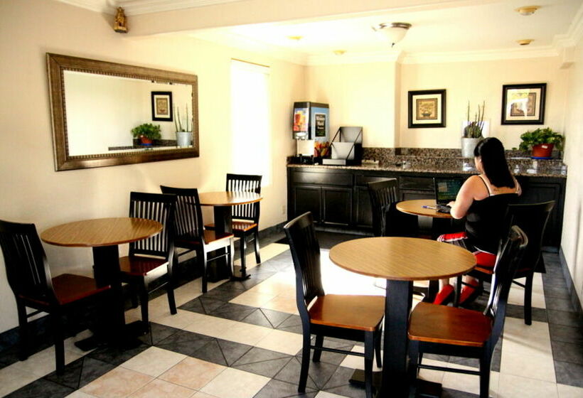 فندق American Budget Inn And Suites Modesto