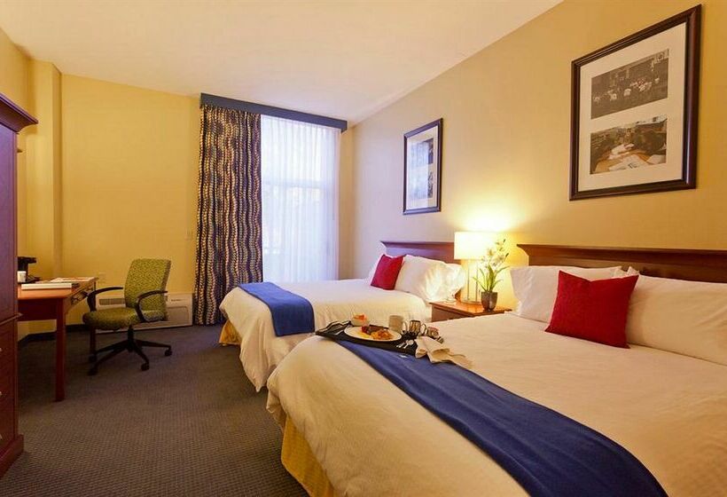 Отель Umass Lowell Inn And Conference Center