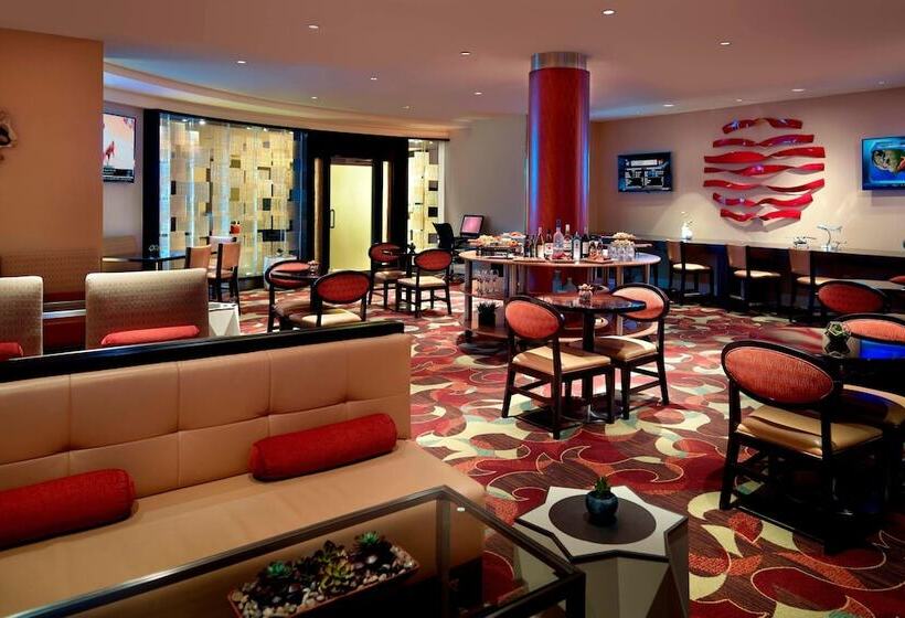 Отель Washington Dulles Airport Marriott