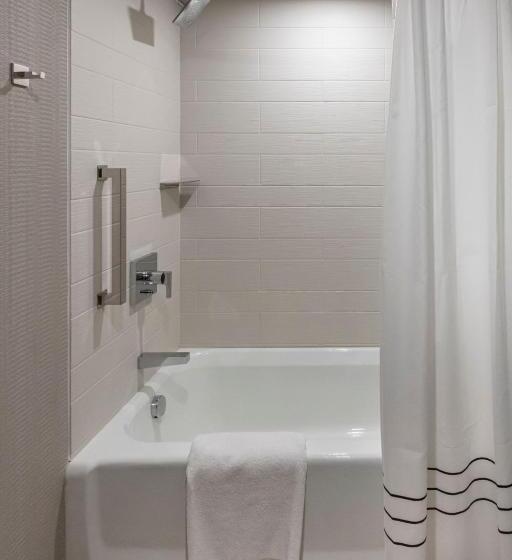 Отель Wichita Marriott