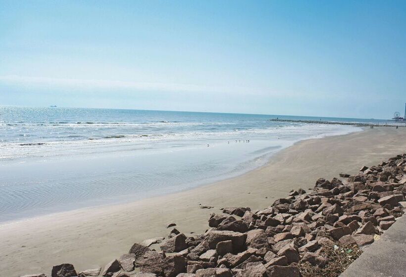 هتل Wingate By Wyndham Galveston East Beach