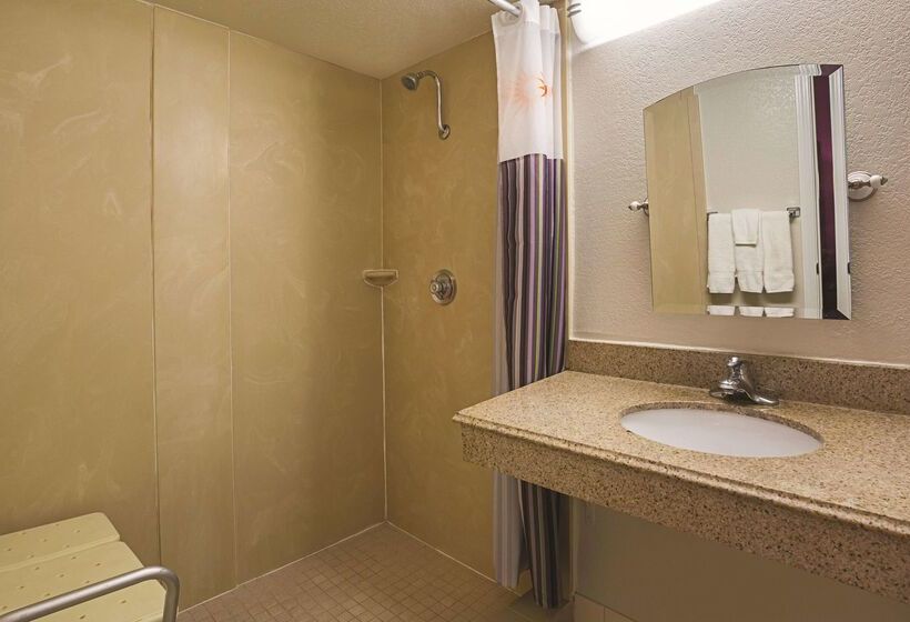 호텔 Wingate By Wyndham Galveston East Beach