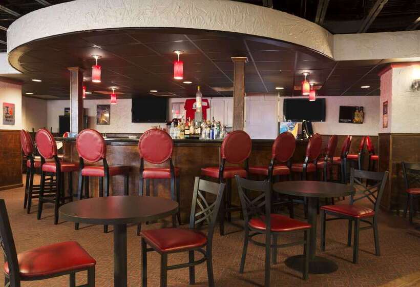 בית מלון כפרי Wyndham Garden Lake Guntersville