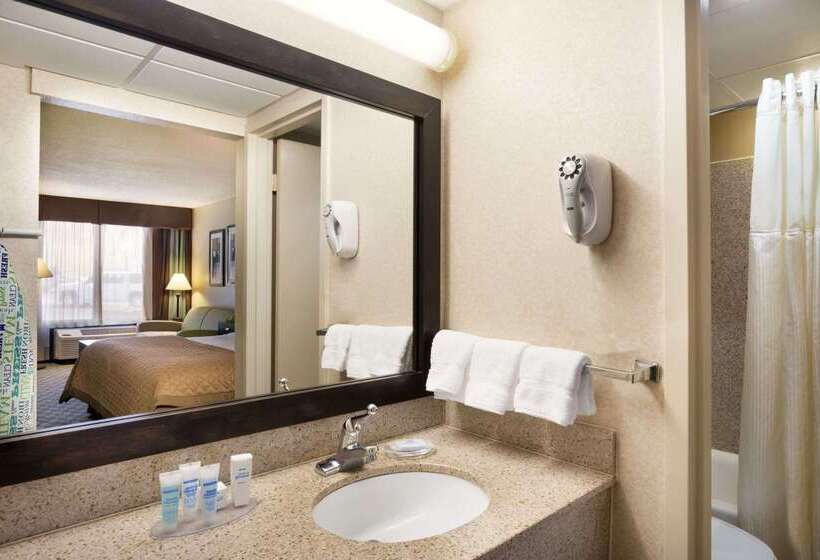 בית מלון כפרי Wyndham Garden Lake Guntersville