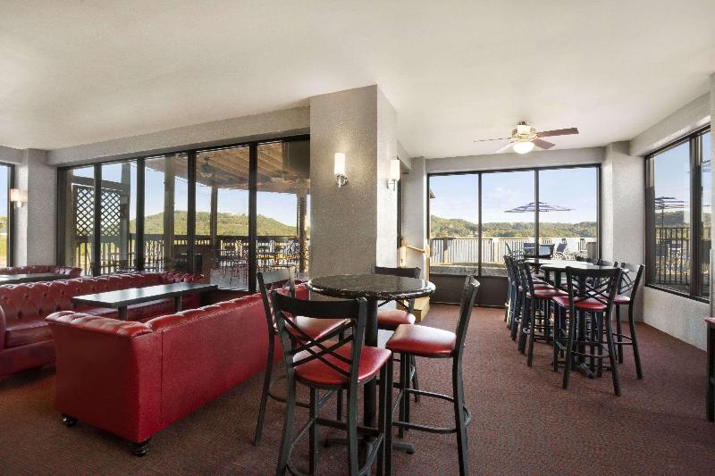 בית מלון כפרי Wyndham Garden Lake Guntersville