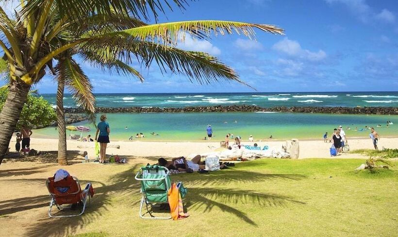 Outrigger Kauaʻi Beach Resort & Spa