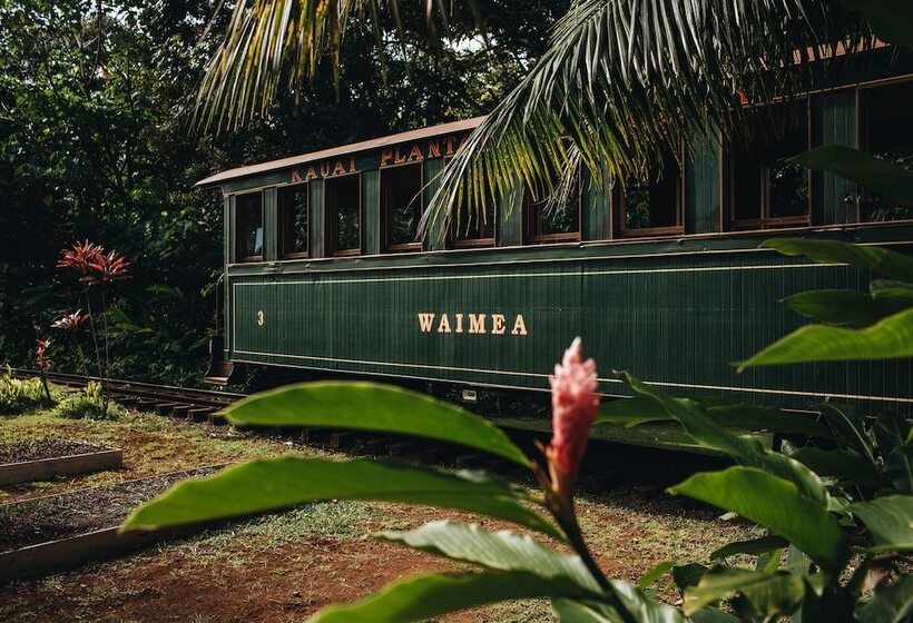 Outrigger Kauaʻi Beach Resort & Spa