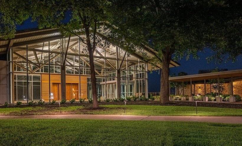 Lakeway Resort & Spa