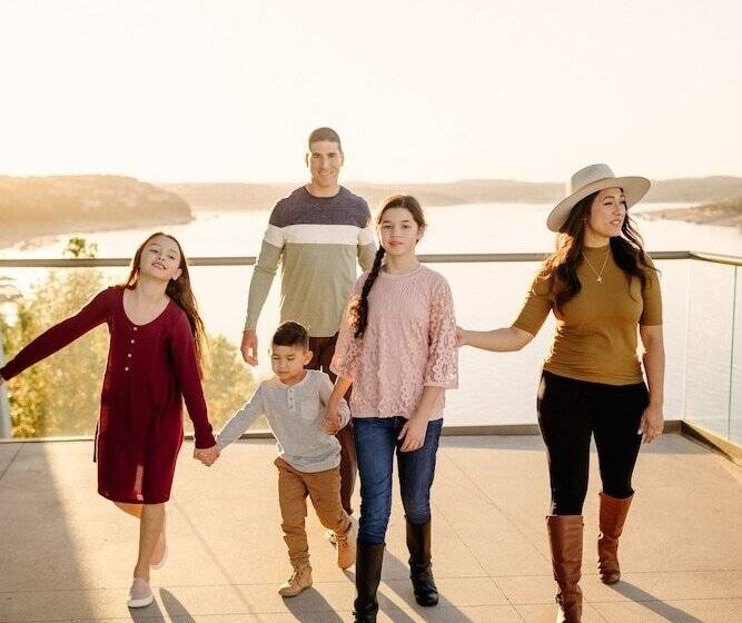 Lakeway Resort & Spa