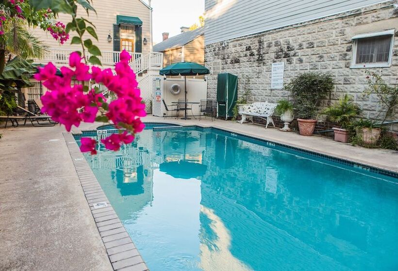 Lamothe House Hotel A French Quarter Guest Houses Property