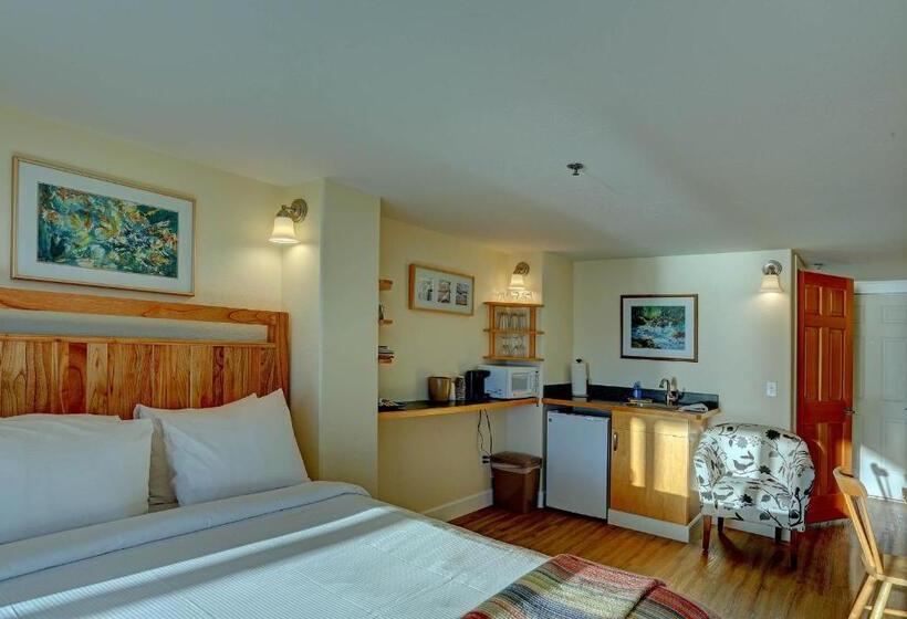 منتجع Land S End