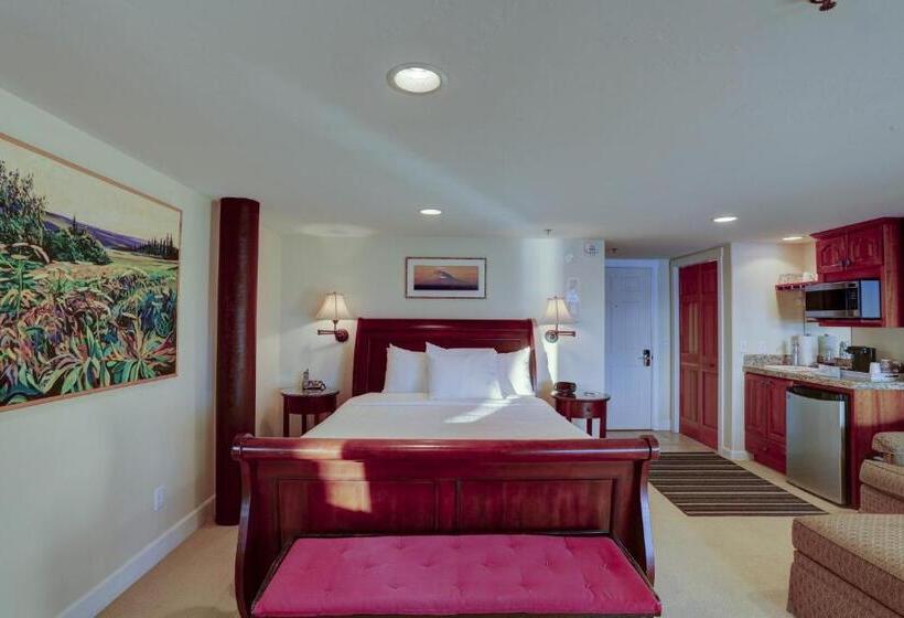 منتجع Land S End