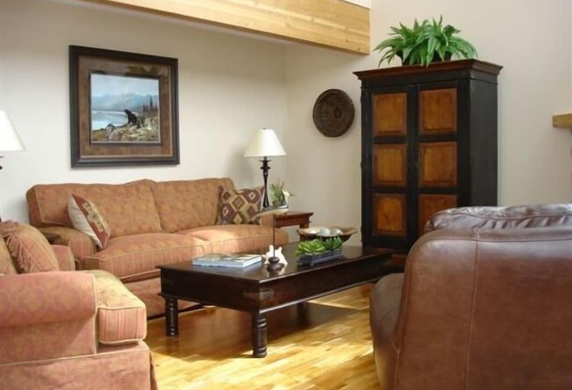 منتجع Land S End