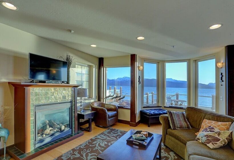 منتجع Land S End