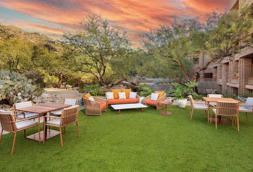 Loews Ventana Canyon Resort