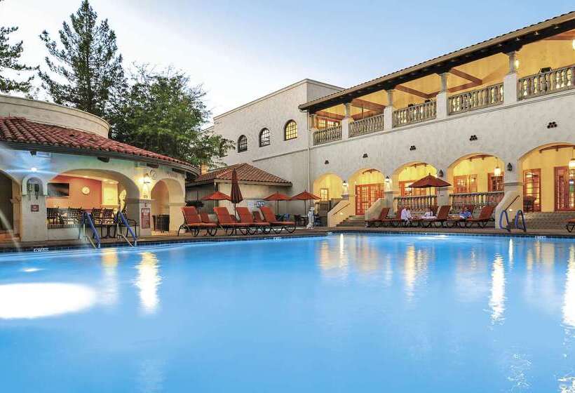 Los Abrigados Resort And Spa