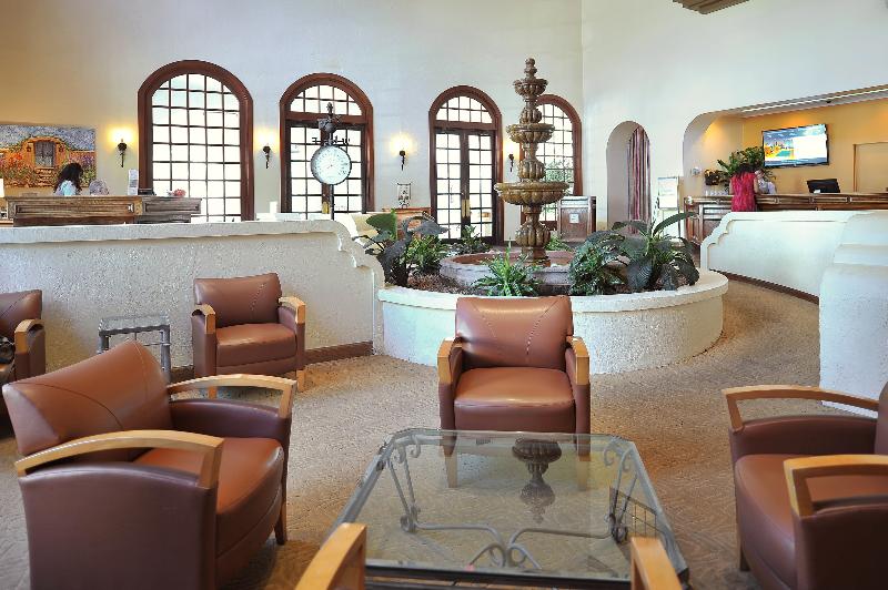 Los Abrigados Resort And Spa