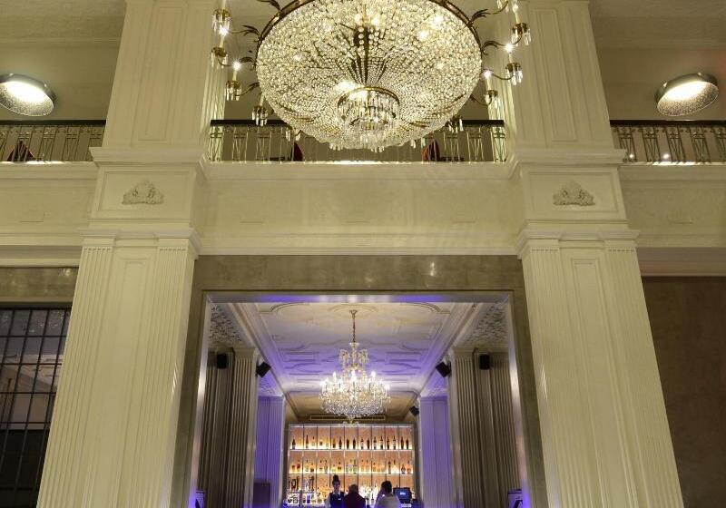 Magnolia Hotel St. Louis, A Tribute Portfolio