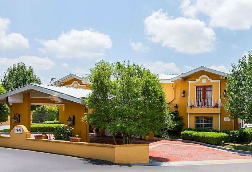 Magnuson Hotel Little Rock South