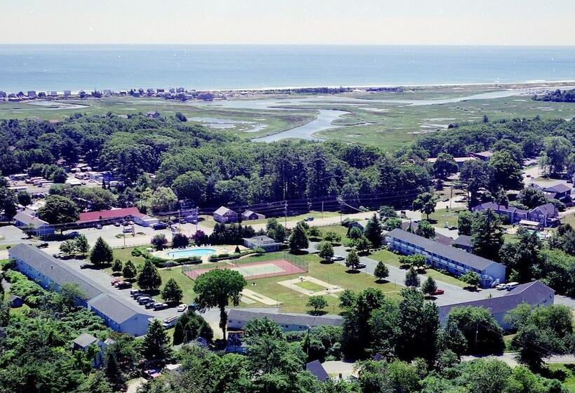 Majestic Regency Resort