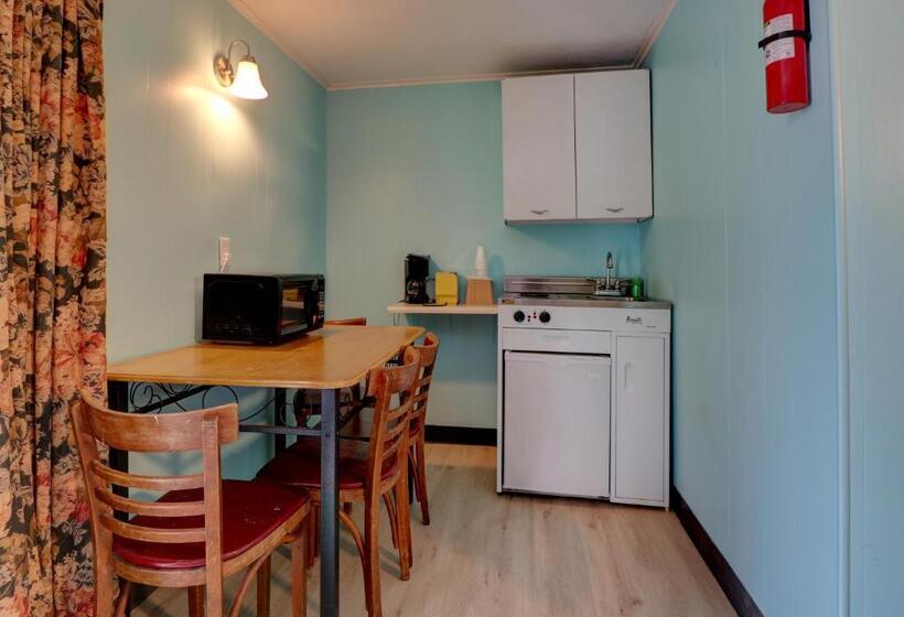 Majestic Regency Resort