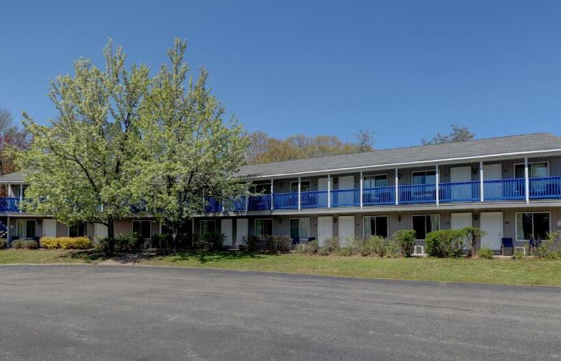 Majestic Regency Resort