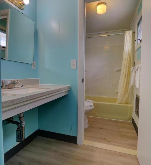 Majestic Regency Resort