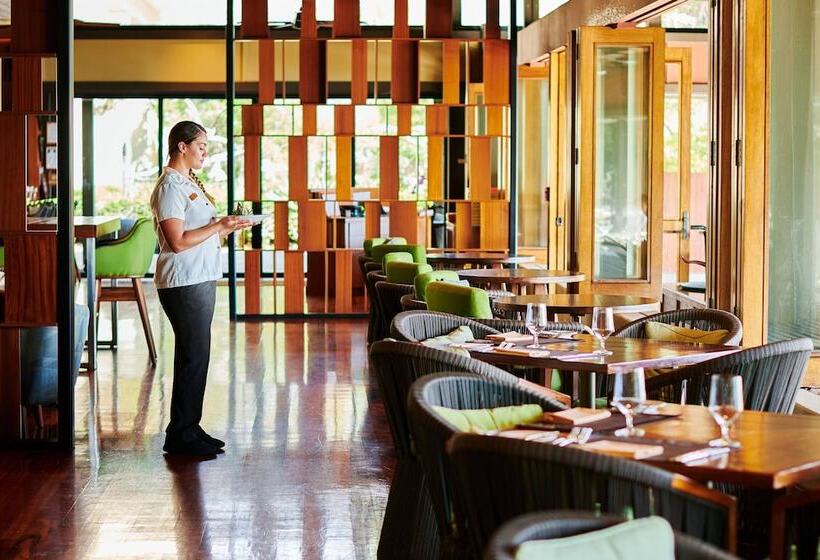 Mauna Kea Beach Hotel, Autograph Collection