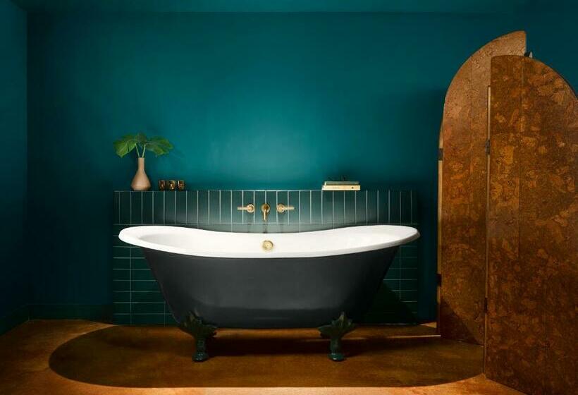 Mayfair House Hotel & Garden