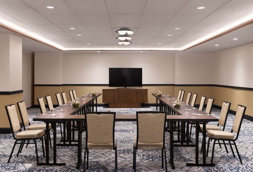 Mayfair House Hotel & Garden