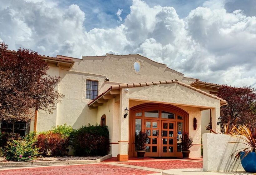 فندق San Mateo Inn