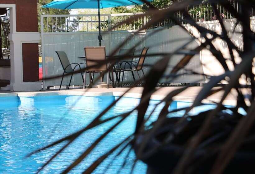 فندق San Mateo Inn