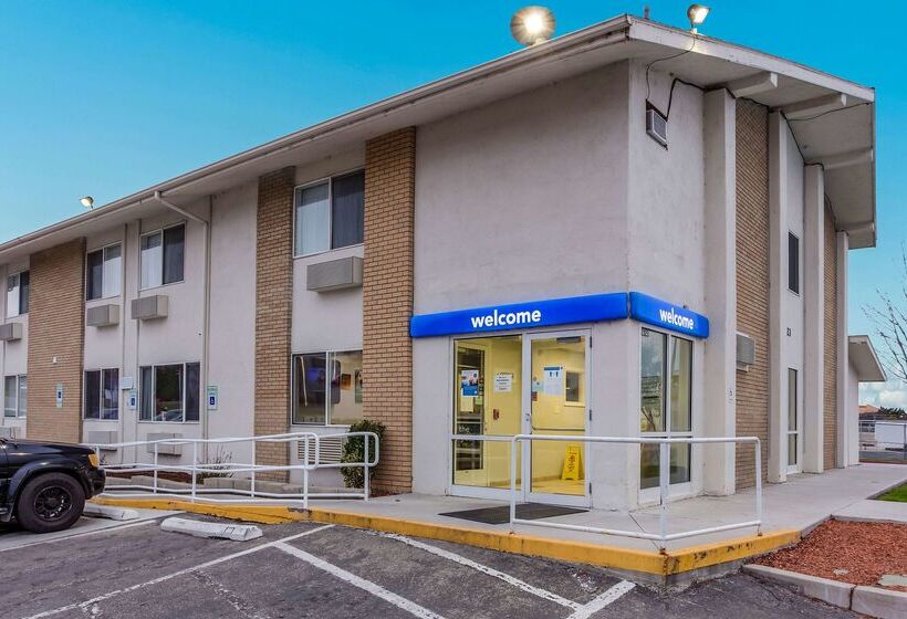 Motel 6 Boise  Airport