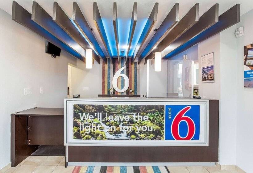 Motel 6 Boise  Airport