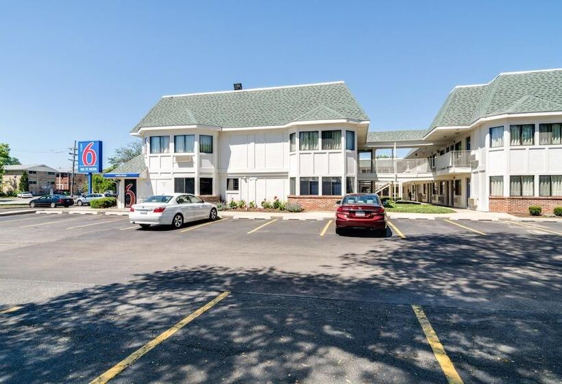 Motel 6 Schiller Park, Il   Chicago O Hare