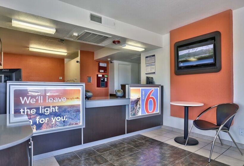 Motel 6 Flagstaff, Az   Butler