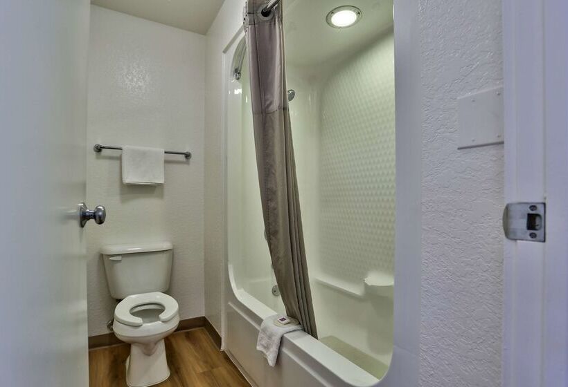 Motel 6 Flagstaff, Az   Butler