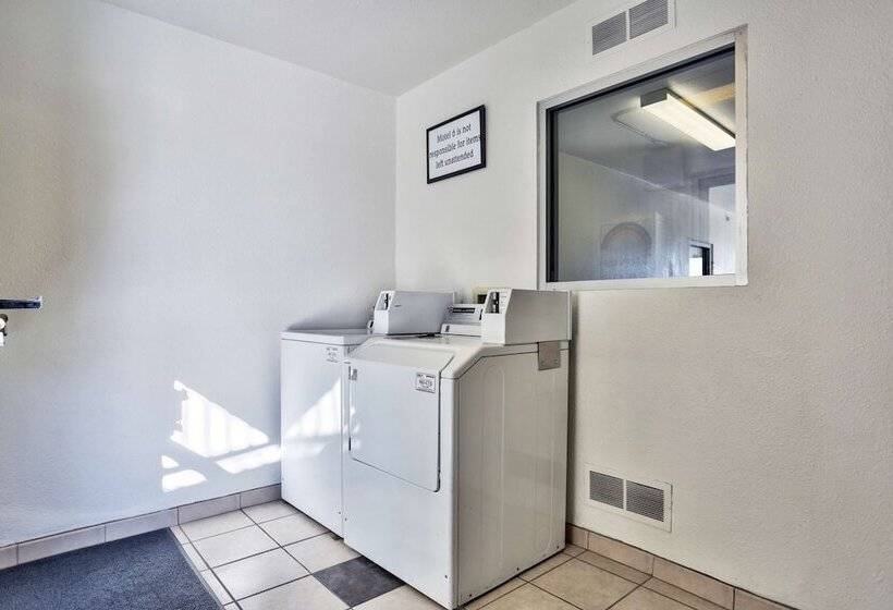 Motel 6 Flagstaff, Az   Butler