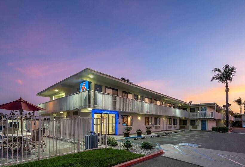 Motel 6 Ventura, Ca Beach