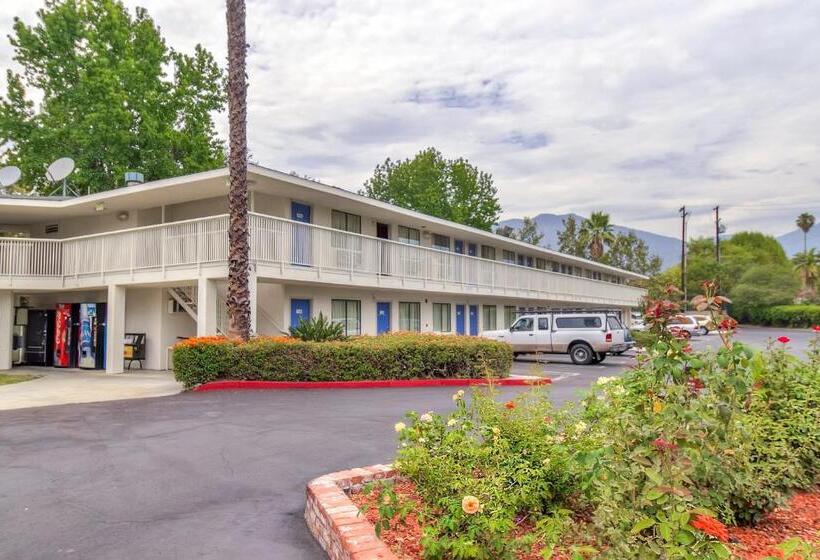 Motel 6arcadia, Ca  Los Angeles  Pasadena Area