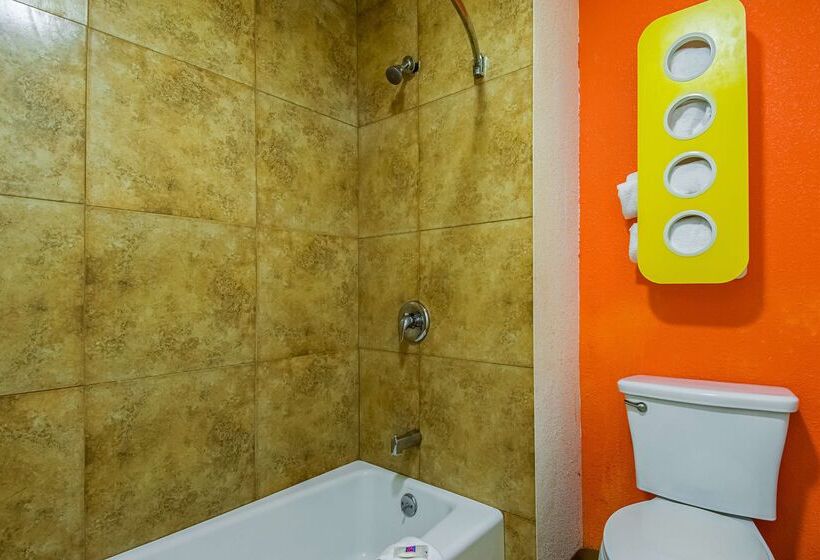 Motel 6 Bakersfield, Ca  Airport