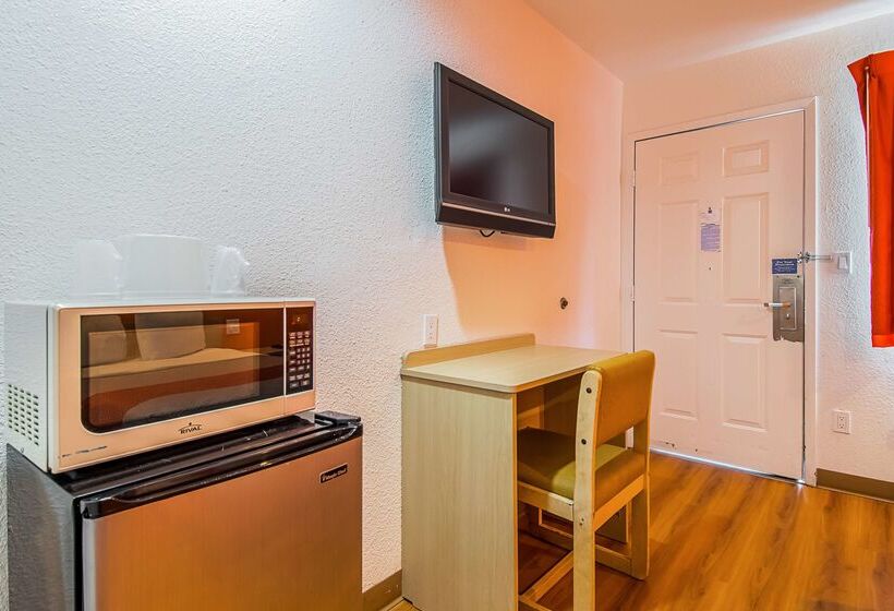 Motel 6 Bakersfield, Ca  Airport