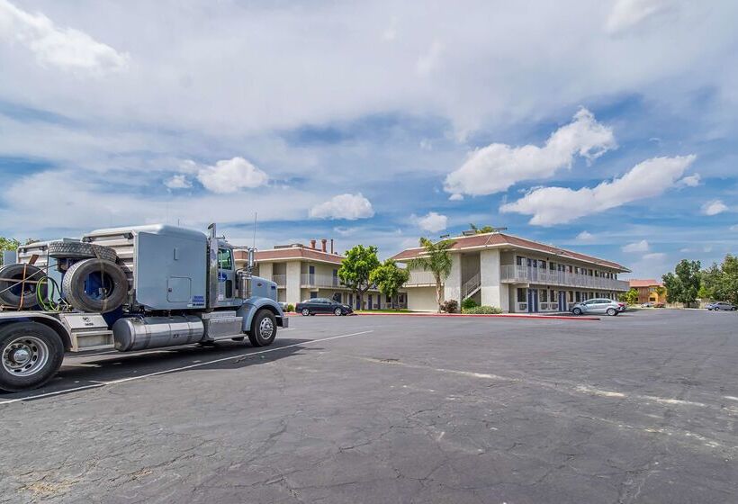 Motel 6 Bakersfield, Ca  Airport