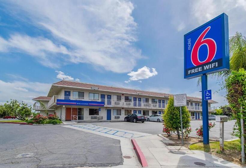 Motel 6 Bakersfield, Ca  Airport