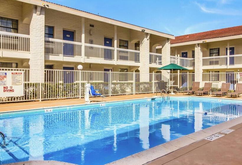 Motel 6 baytown, Tx  Garth Rd