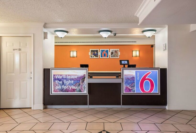 Motel 6 Beaumont, Tx