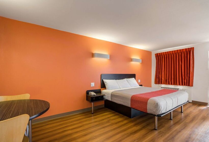 Motel 6 Beaumont, Tx