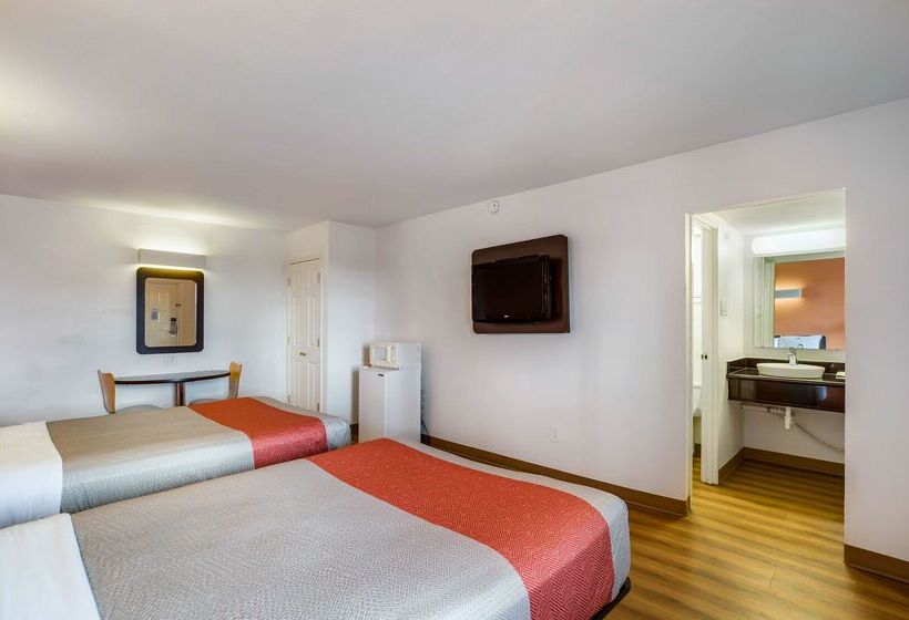 Motel 6 Beaumont, Tx