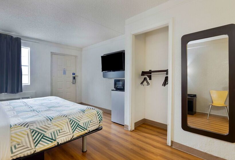 Motel 6 Beaumont, Tx