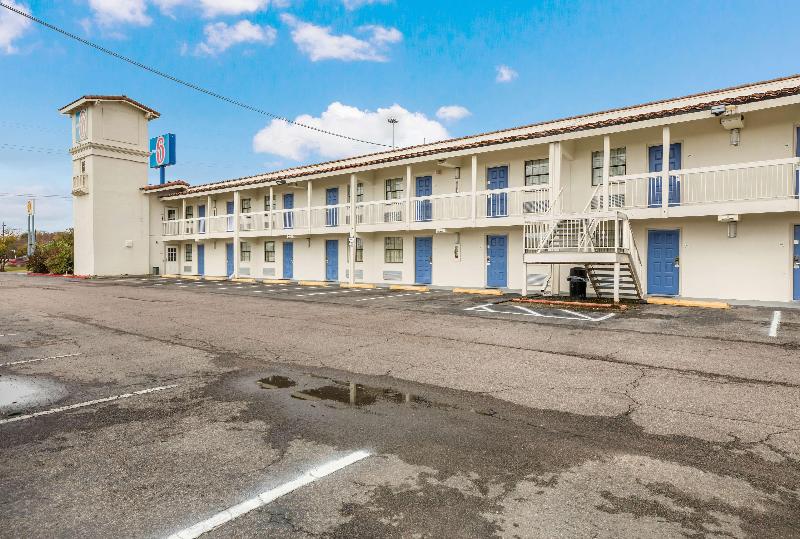 Motel 6 Beaumont, Tx